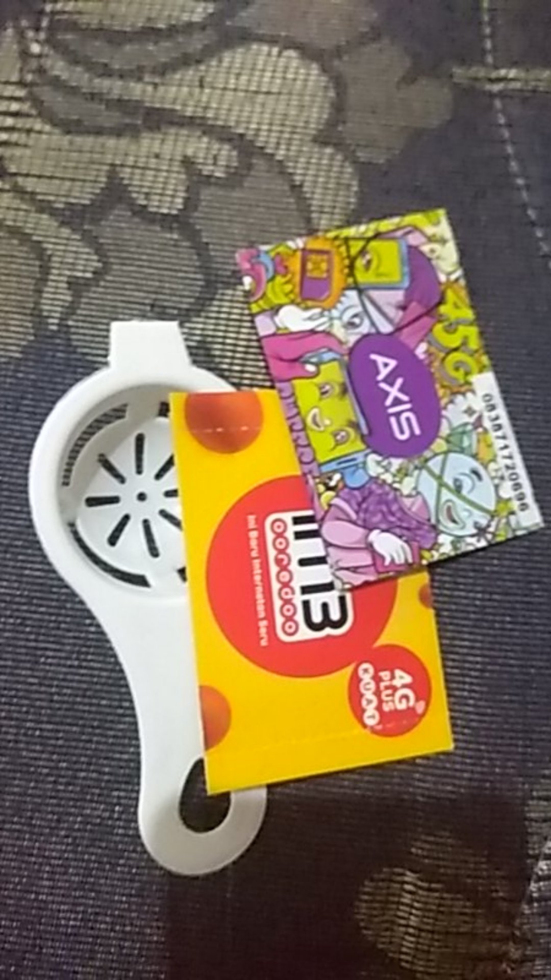 Alat Pemisah Putih Kuning Telur / Egg Separator