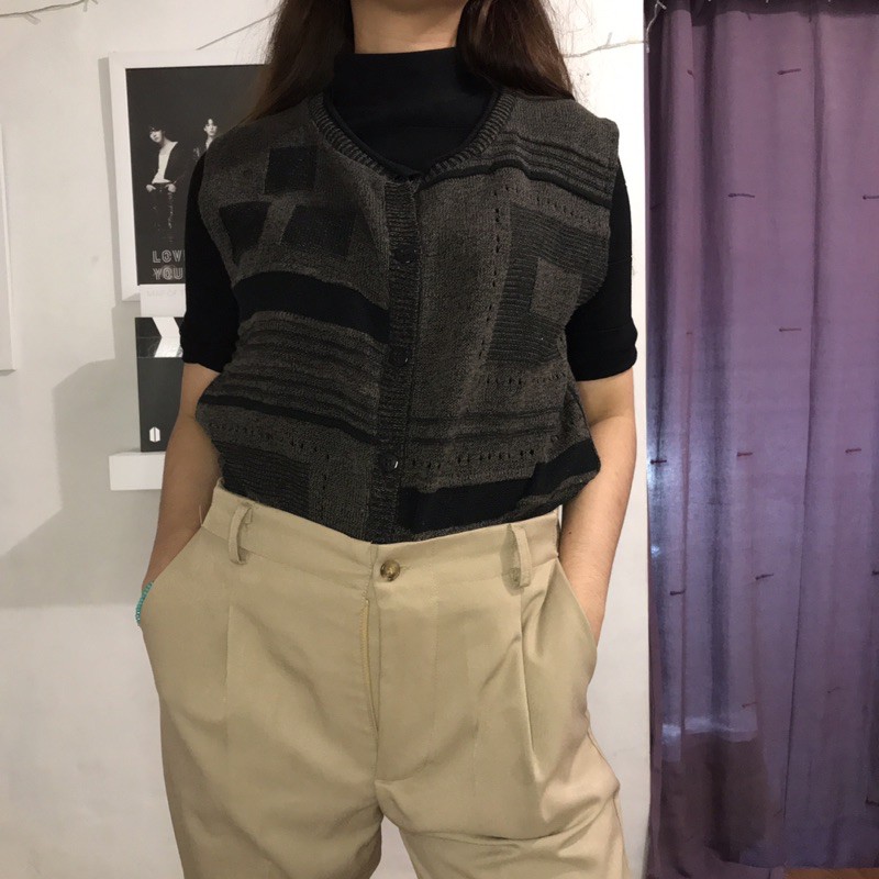 Thrift Vest Rajut Preloved Knitwear