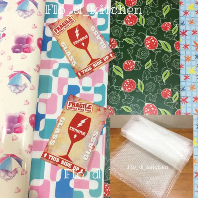 

BUBBLE WRAP + KERTAS KADO + STICKER FRAGILE