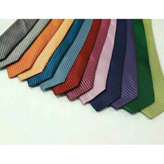 Dasi pria motif salur 3 inchi/medium banyak warna