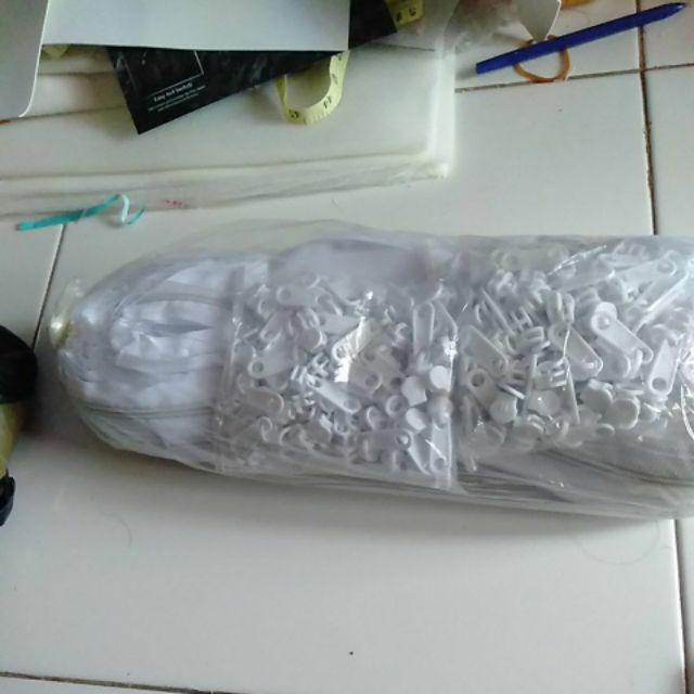 Kepala Resleting Plastik No. 5