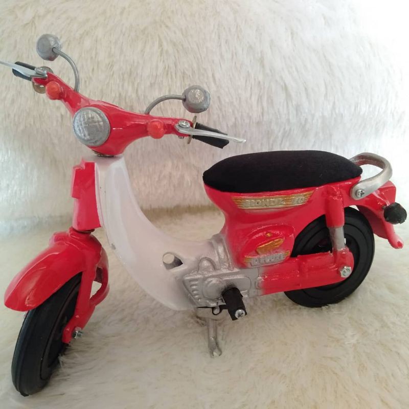 Miniatur Motor Honda 70