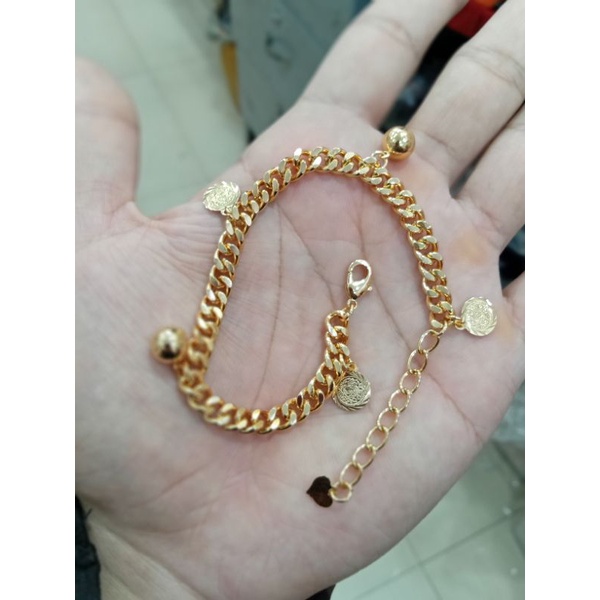 C-90.Gelang tangan  wanita xuping berlapis emas uk18cm.