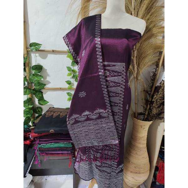 Songket Silungkang manggis silver