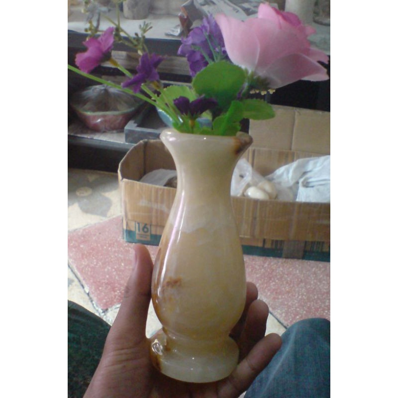Vas Bunga Onyx Kecil