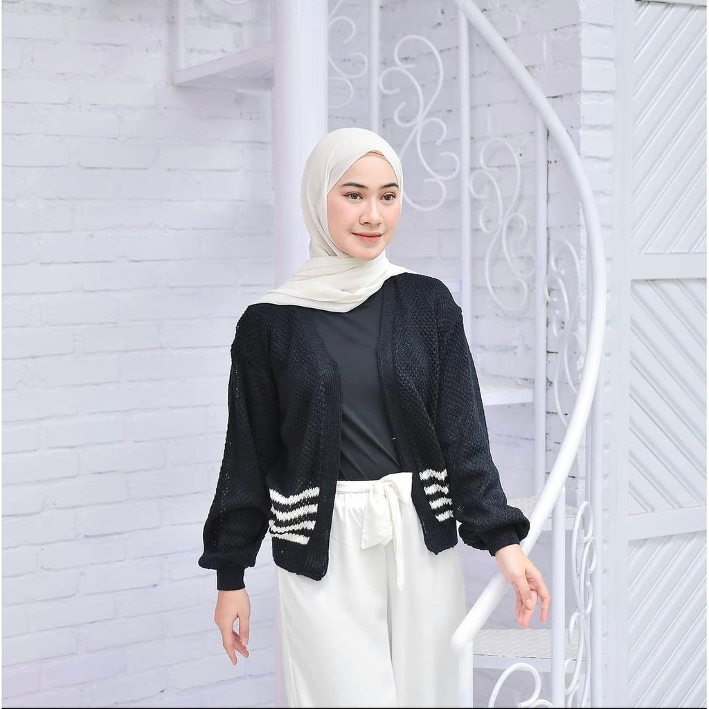 TokoMilkan - Cardigan Outer Rajut Wanita YURIE CARDY | Cardy Outer Rajut Wanita