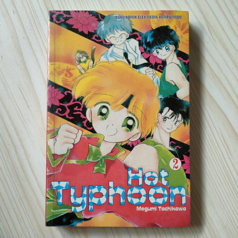 komik hot typhoon vol 1,2