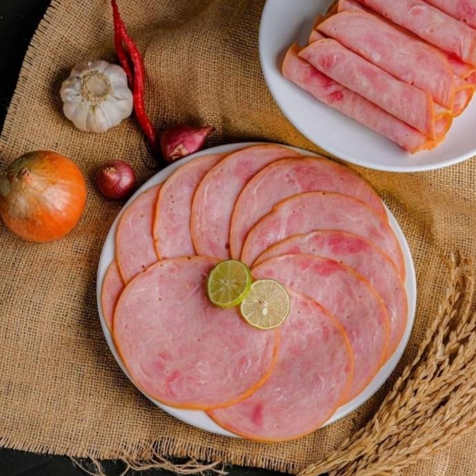 

MAKANAN BEKU / SMOKE HAM BACON BABI PORK PREMIUM BALI 1KG NON HALAL NON COD