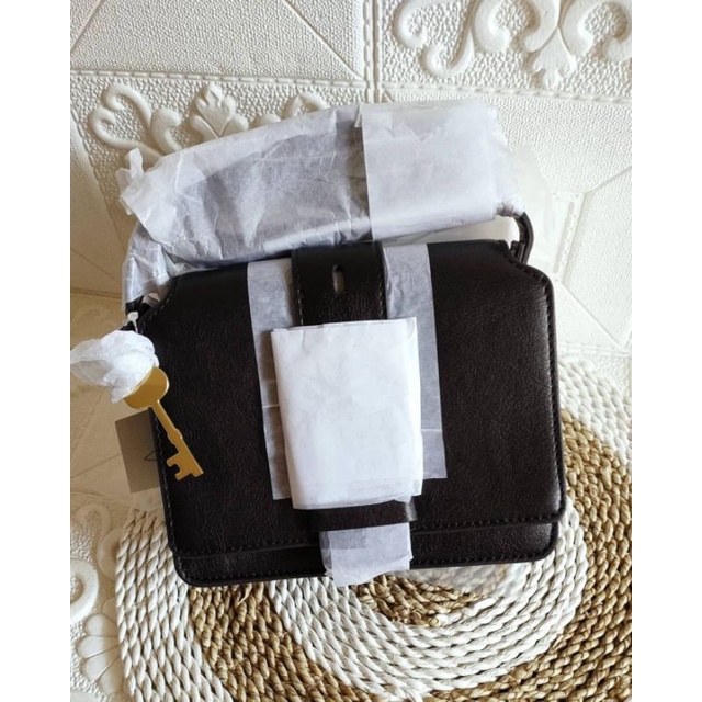 Wiley crossbody black