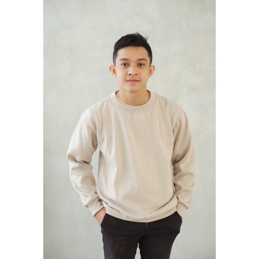 Basic Sweater Pria dan Wanita