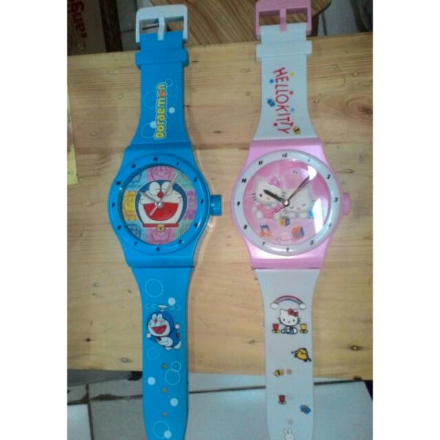 Jam Dinding Bentuk Jam Tangan Karakter Doraemon Hellokitty