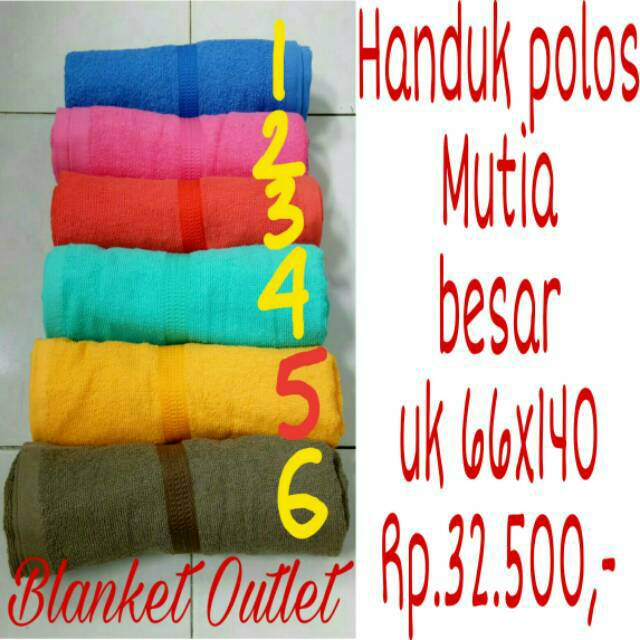 Handuk polos Mutia besar