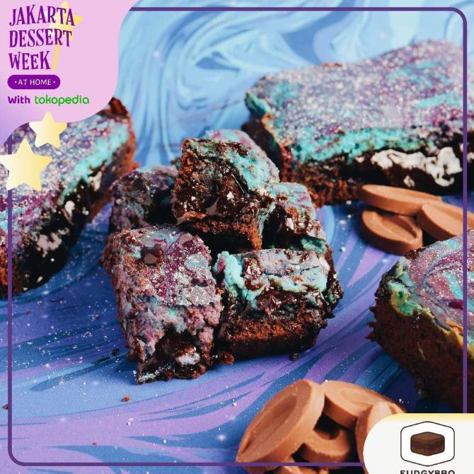 

Fudgybro Valrhona Magical Galaxy Bronie - Cream Cheese FREE ONGKIR Kode 1320