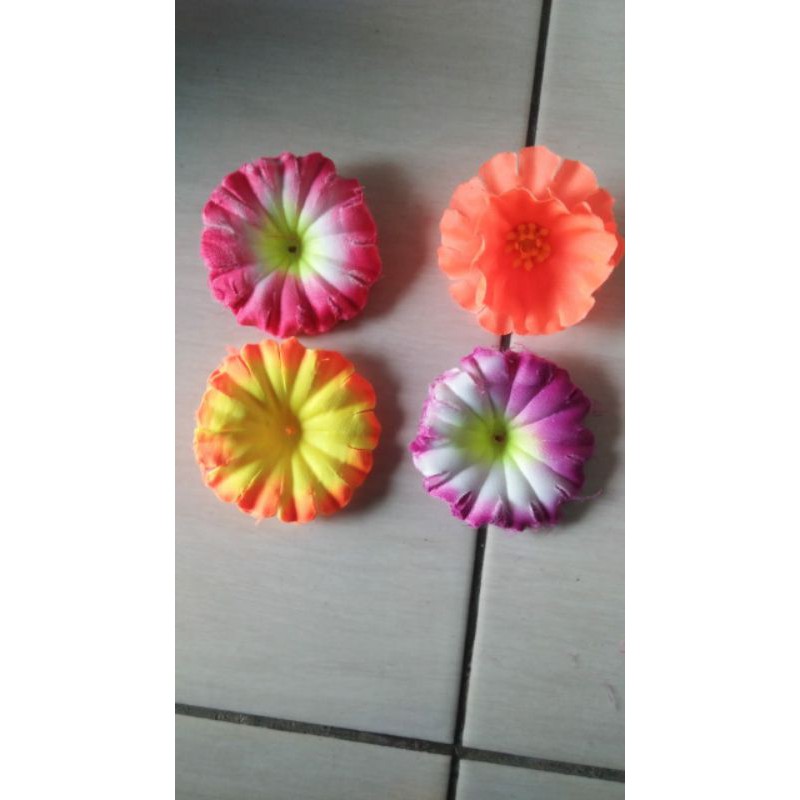 Bahan bunga suyok hrg per-kg.