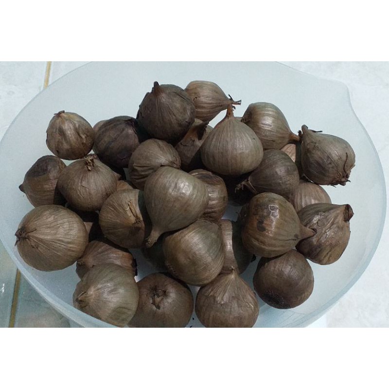 

Black Garlic / Bawang putih tunggal