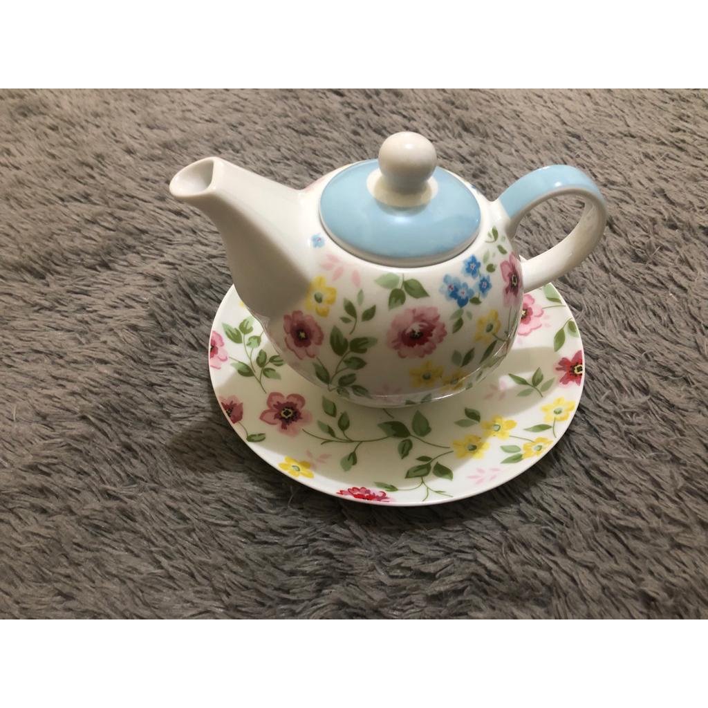 Delicia Premium Porcelain Tea Set