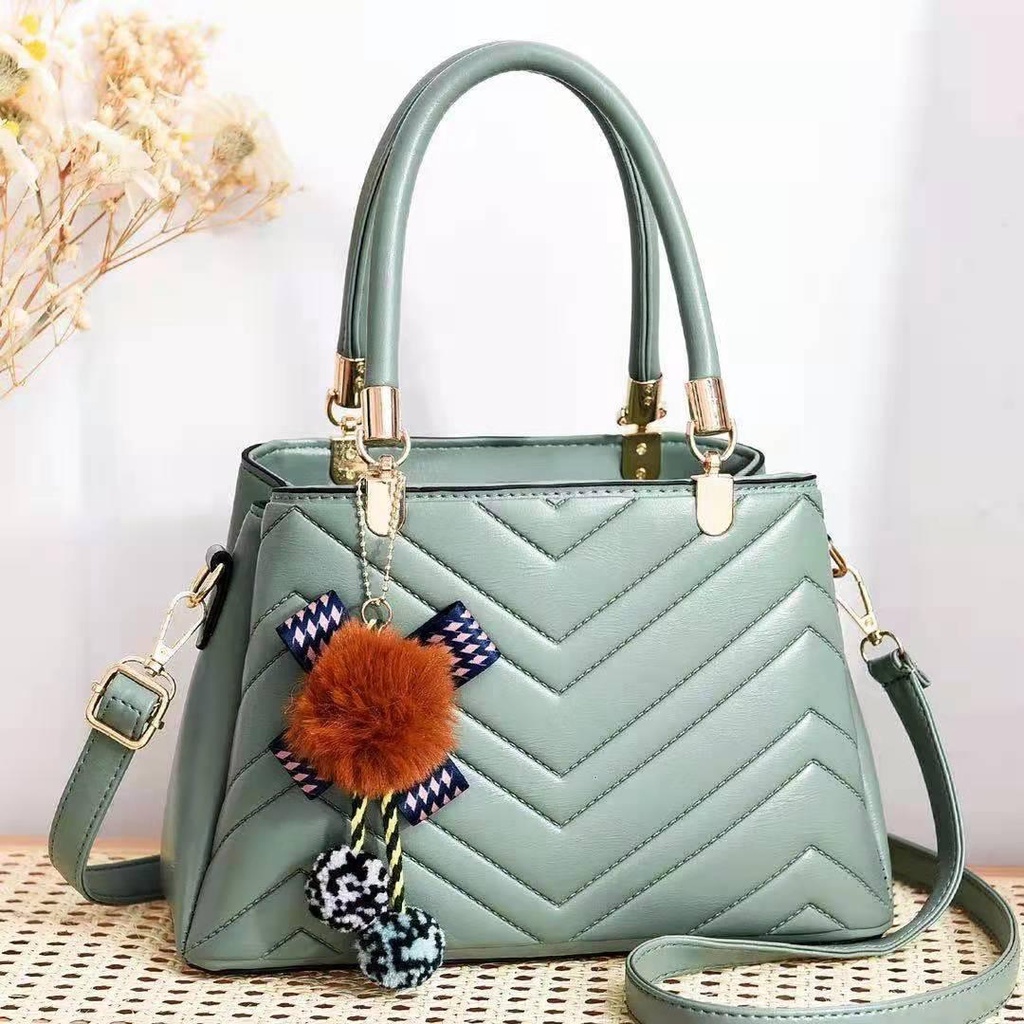 GT 1926 BQ 3136 RISCE TAS HAND BAG GANTUNGAN POM-POM IMPORT WANITA CEWEK PEREMPUAN JAKARTA BATAM