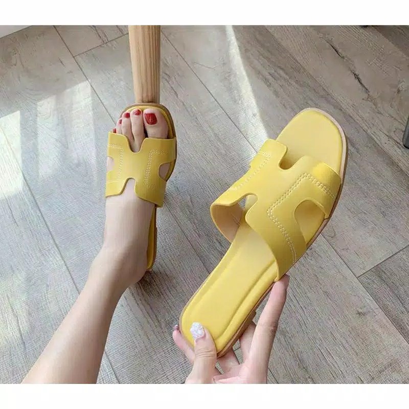 Sandal Wanita Teplek Selop H Sintetis Terbaru / Sandal Wanita Kekinian