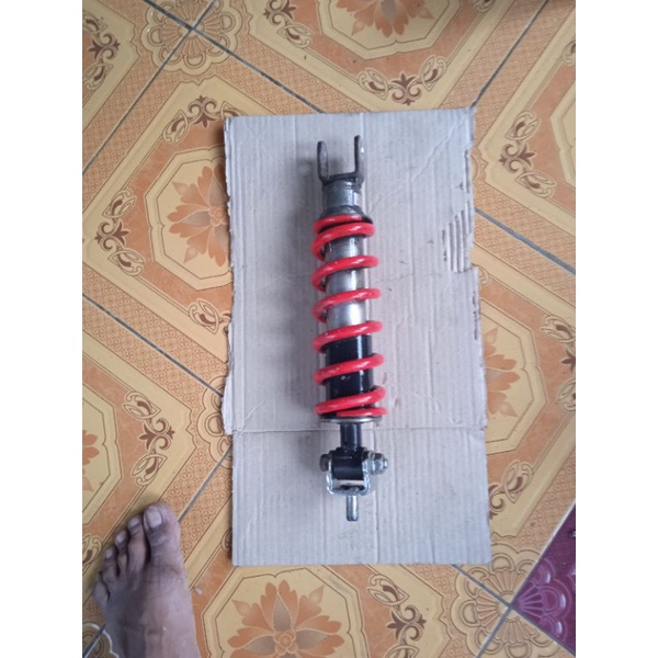 shock belakang cbr 150r