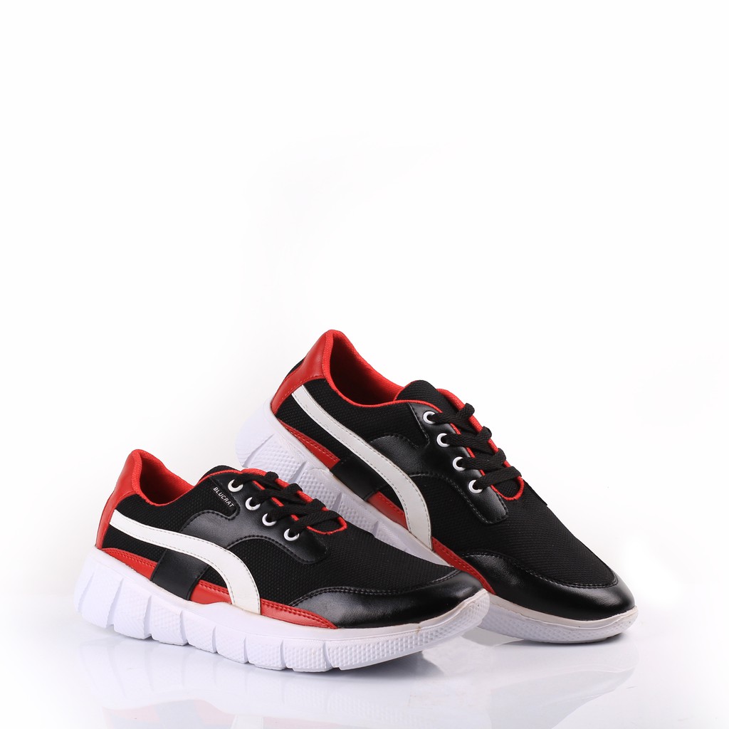 Sepatu Blucrat Hit