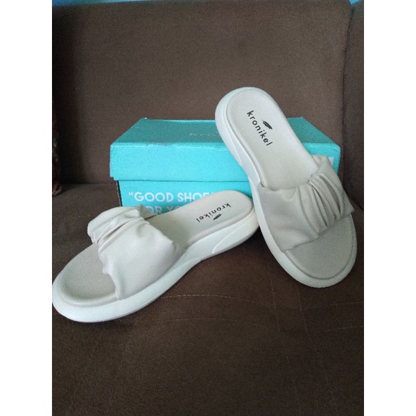 Ellen Ivory by Kronikel Project