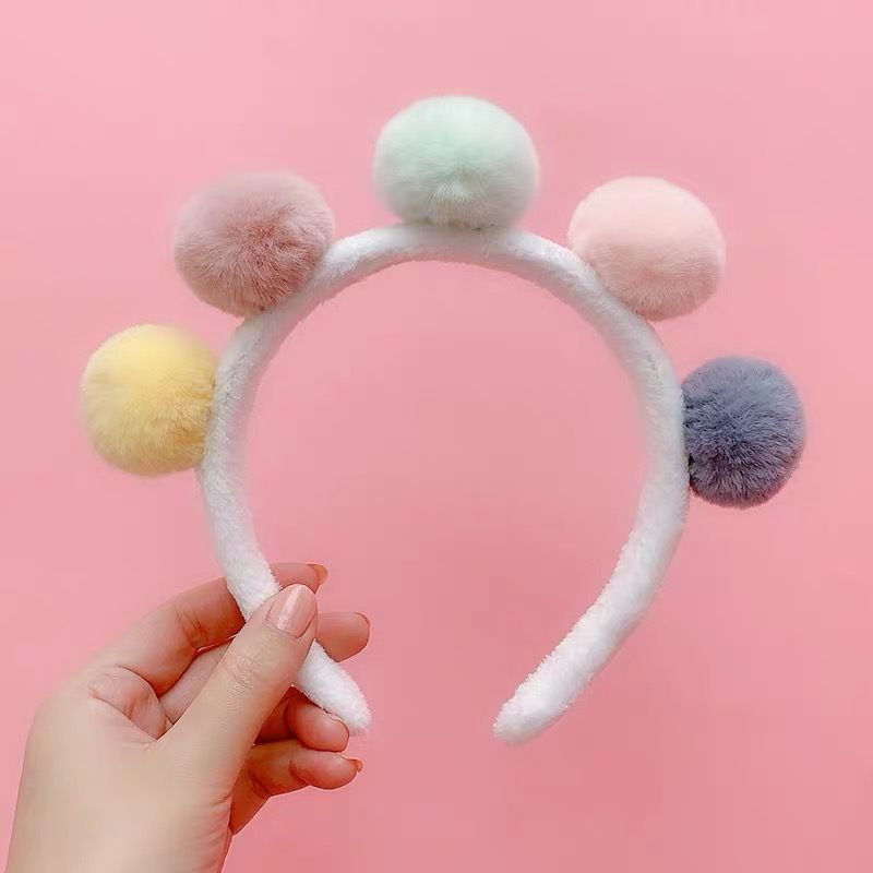 BD0052 BANDO WANITA FASHION MOTIF BOLA BULU POMPOM