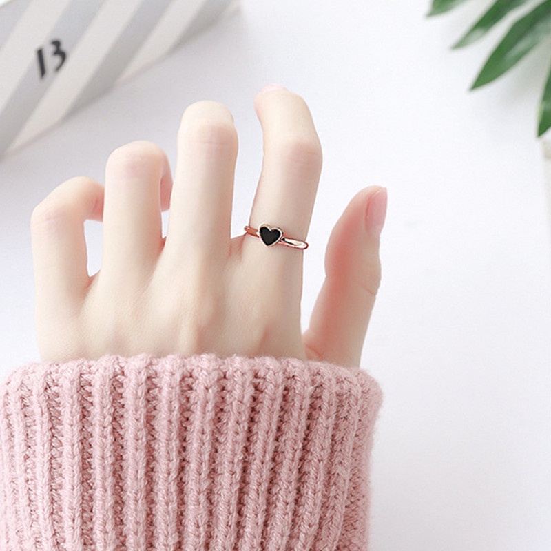 Cincin Titanium Premium Lapis Emas 18K Bentuk Hati Anti Karat Perhiasan