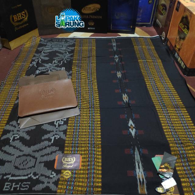 Sarung BHS Royal Ikat Timbul Gunung ITG Gold Black Edition Istimewa