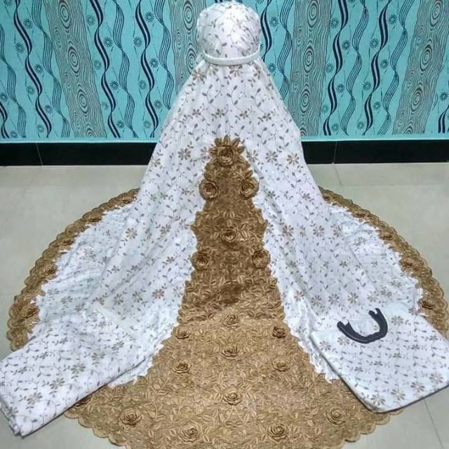 Mukena bordir mawar timbul