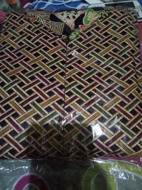 Hem Batik Kembang Catur Modern