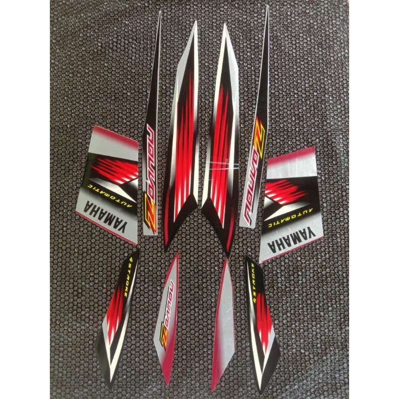 striping nouvo Z merah silver 2005 sticker nouvo Z 2005 merah silver