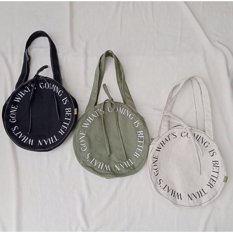 What’s Coming Circle Tote Bag - Cabiciks