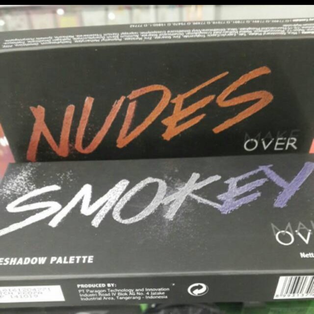 Makeover eyeshadow palette