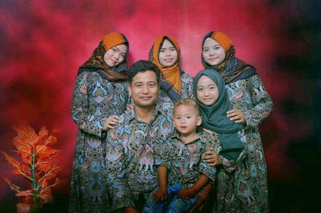 Batik Couple Keluarga Sarimbit Gamis Family Set Ayah Ibu Dan Anak
