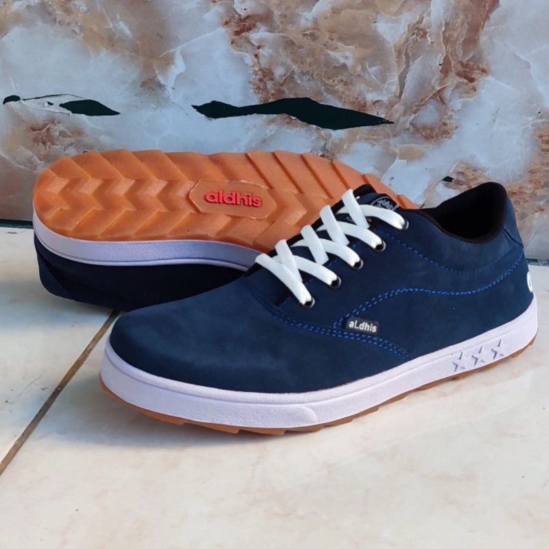 Aldhis N01 Sepatu Sneakers Pria Original Asli Sneaker Cowok Keren Terbaru Buat Gaya dan Nongkrong Spatu Snekers Kekinian Biru Navy dan Merah