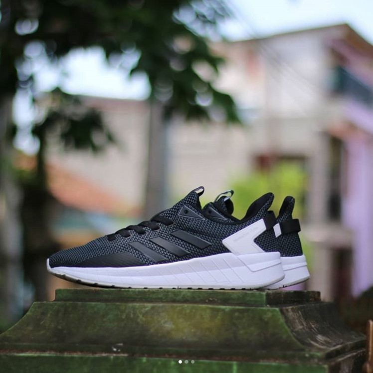 Jual Adidas Questar Ride "Black/Black/White" BNWB/Replaced Box | Shopee ...