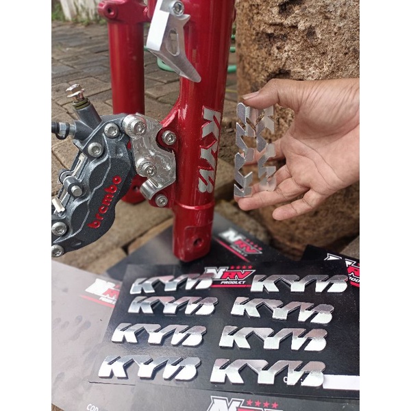 stiker emblem logo 1set KYB almunium asli /stiker shock depan kyb /emblem shock depan kyb zeto/emblem shock KYB (1set 2pcs Kiri Kanan)