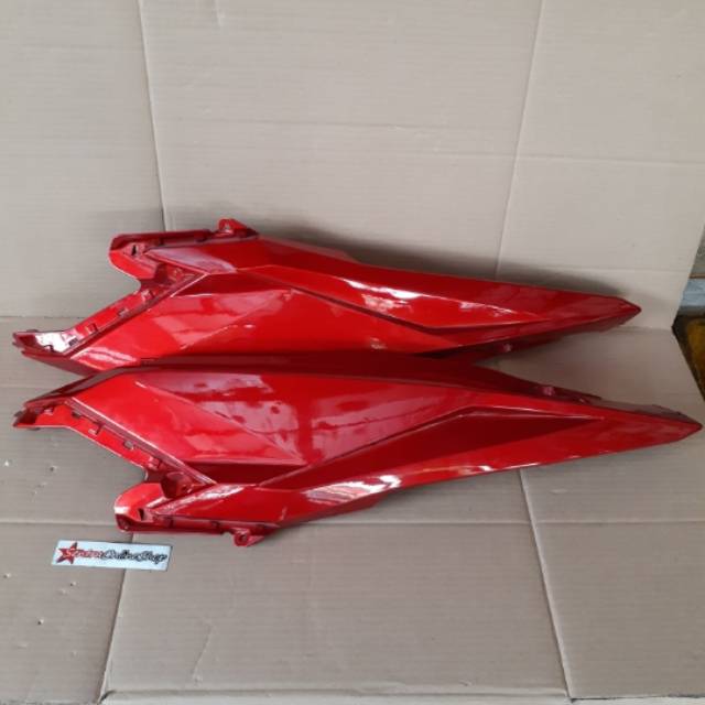 cover body vario 150 merah maroon non orisinil