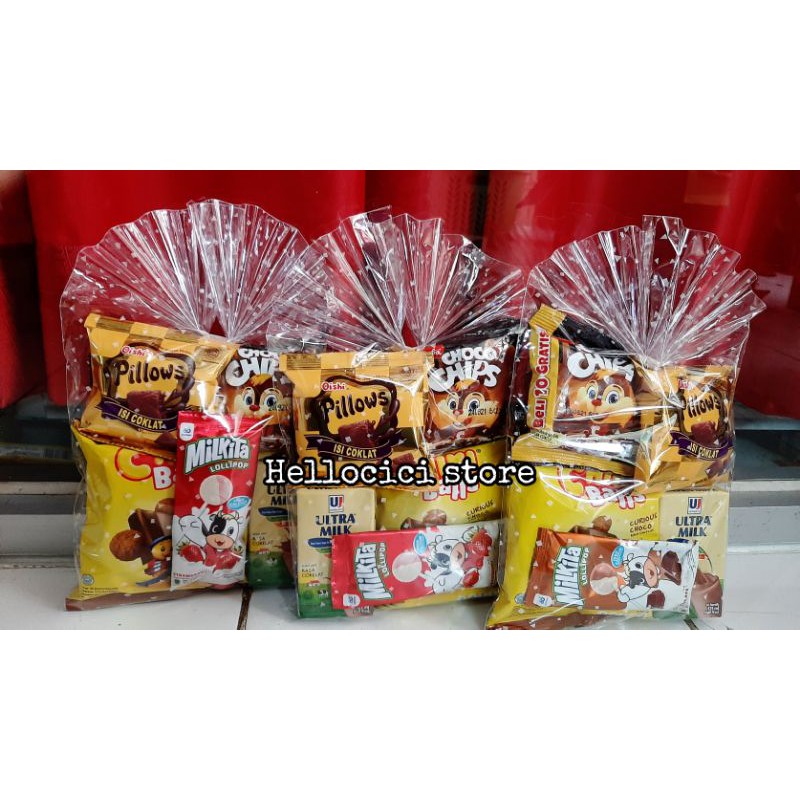 

PARCEL BINGKISAN SNACK + KEMASAN KIPAS CANTIK ULANG TAHUN