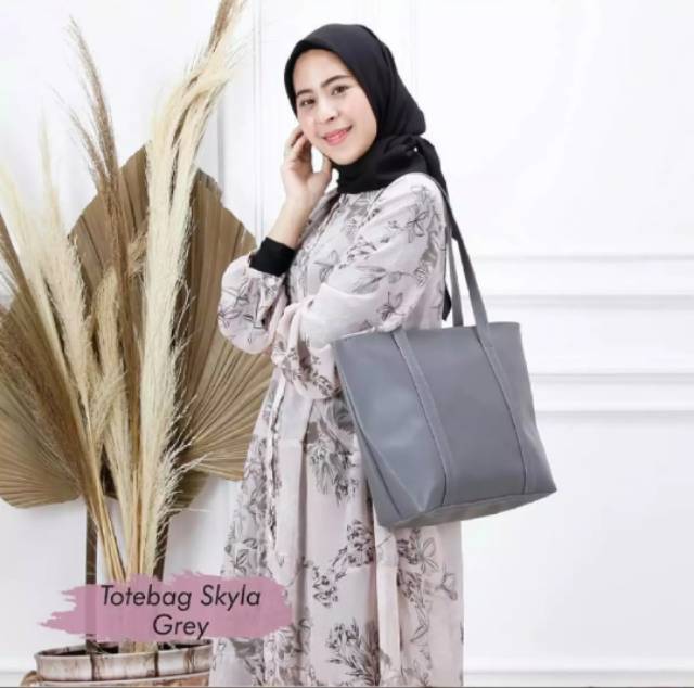 Ubay Shop Tote Bag Zaray Candy - Hitam 1