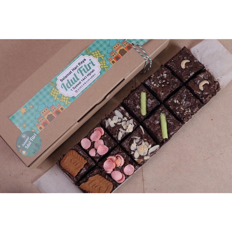 

brownies sekat 12 potong hampers lebaran