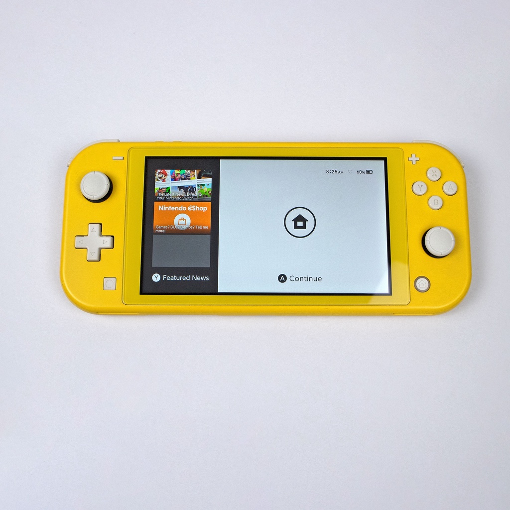 Nintendo Switch Lite HDH-001 - Konsol Game Portabel 5.5 Inci, Layar LCD 720p, Baterai 13.6 Whr, Warna Abu-abu