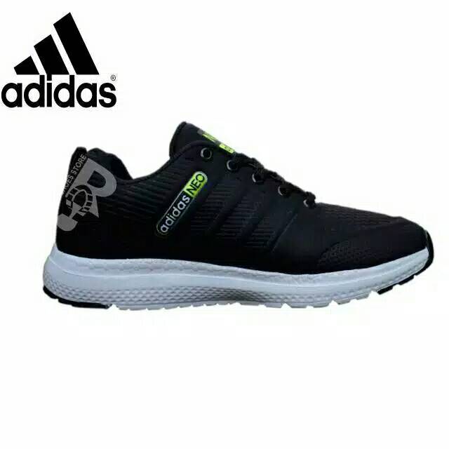 sepatu anti air adidas