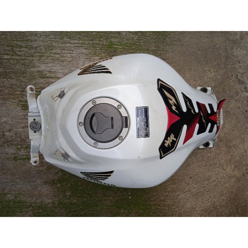 tangki cbr 150r