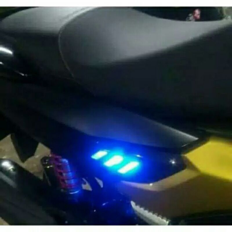 pijakan Body Samping led 3 warna sirip hiu cover bodi samping nyala yamaha NMAX OLD NMAX NEW cover