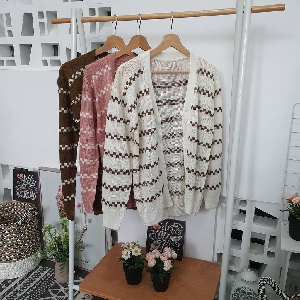 Outwear Rajut Wanita Mozy Oxy Cardigan Motif Kotak-kotak