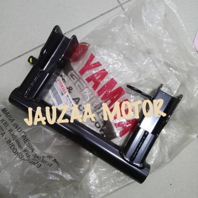 Gantungan mesin undur undur engine mounting Xeon original 44D-F1410-00