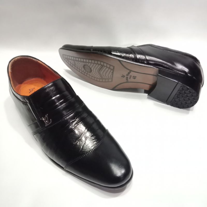 SEPATU FORMAL PRIA / PANTOFEL KERJA PRIA / LOUIS VISTO KULIT ASLI / LV 714