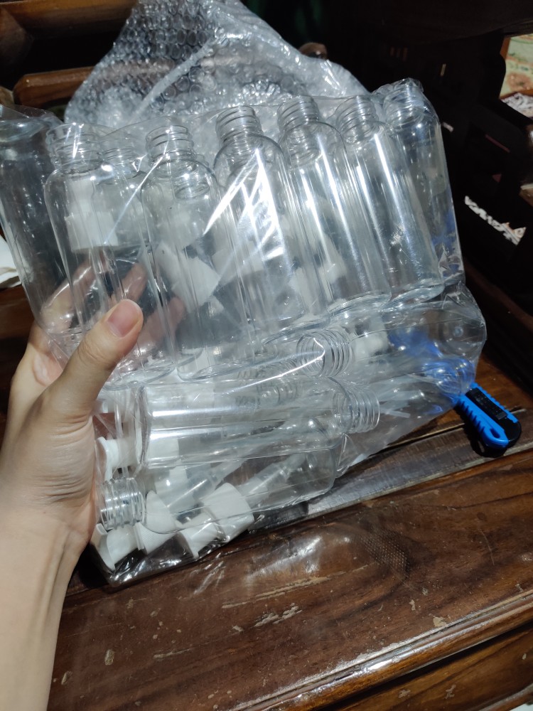 Botol Pump Putih   100 Ml  (include Sedotan )