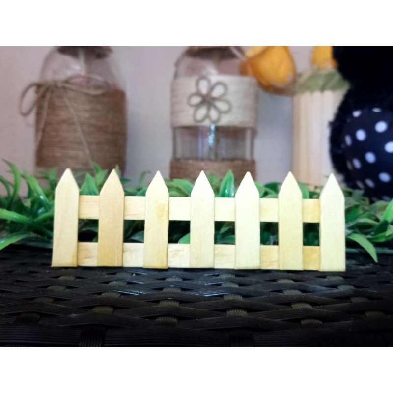 Pagar miniatur ( stik es krim )